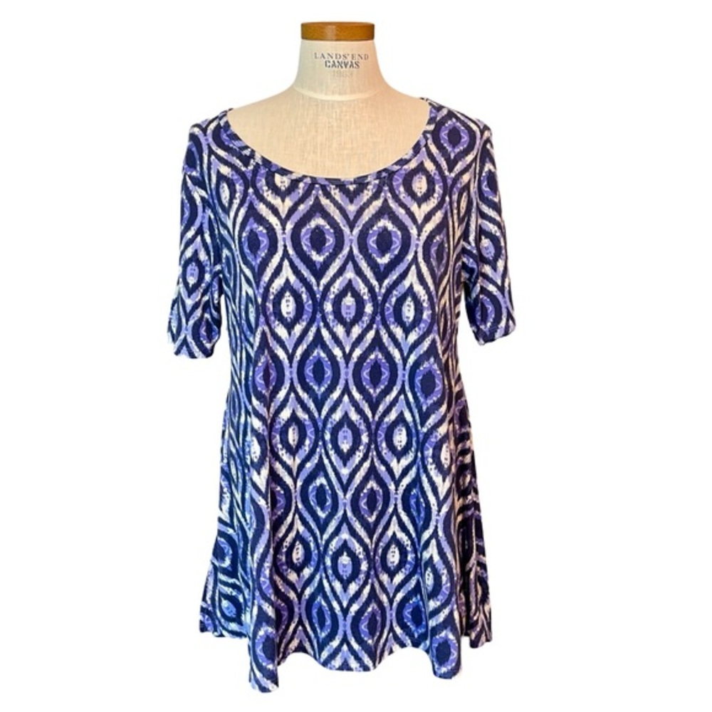 LuLaRoe Perfect T Scoop Neck Half Sleeve Purple Print SzM NWT Swing Tunic